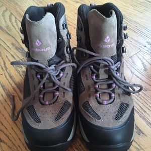 Vasque Gore-Tex Hiking Boot
Women's